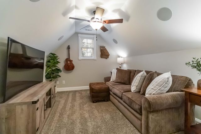 75 Ferry Hill Drive, Somerset, KY 42503