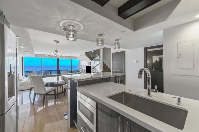 3115 S Ocean Boulevard 103, Highland Beach, FL 33487