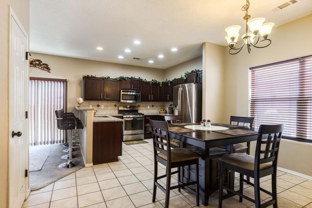 1739 Man O War Street SE, Albuquerque, NM 87123