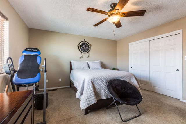 1739 Man O War Street SE, Albuquerque, NM 87123