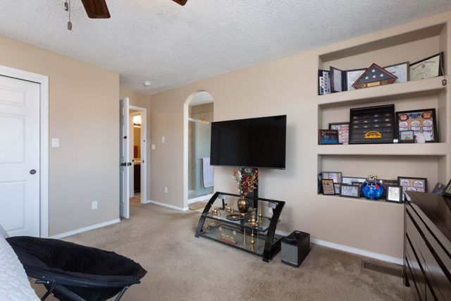 1739 Man O War Street SE, Albuquerque, NM 87123