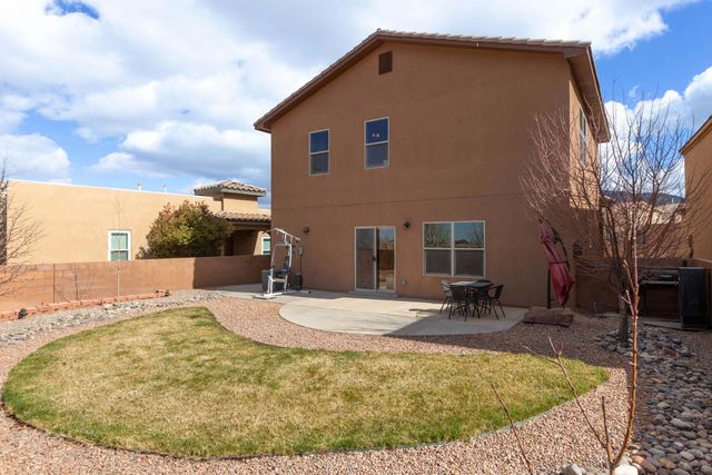 1739 Man O War Street SE, Albuquerque, NM 87123