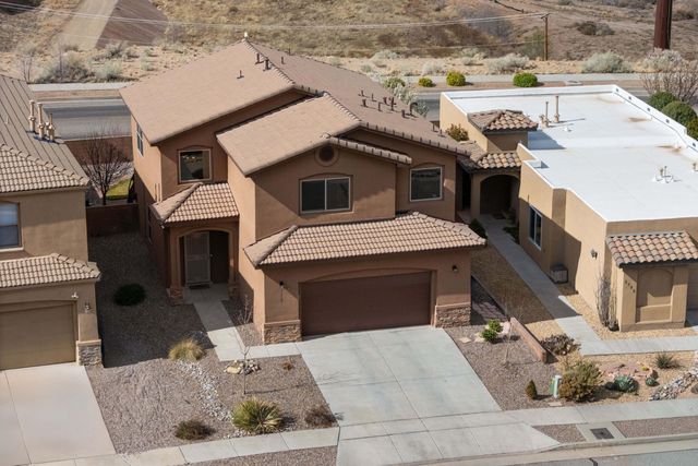 1739 Man O War Street SE, Albuquerque, NM 87123