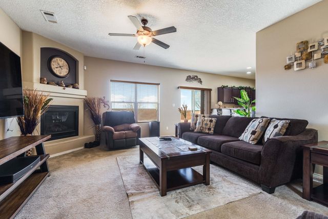 1739 Man O War Street SE, Albuquerque, NM 87123