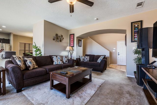 1739 Man O War Street SE, Albuquerque, NM 87123