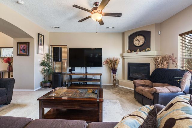 1739 Man O War Street SE, Albuquerque, NM 87123