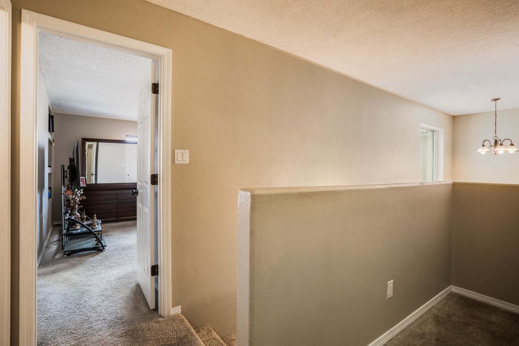 Image 17 of property listing at 1739 Man O War Street SE, Albuquerque, NM 87123