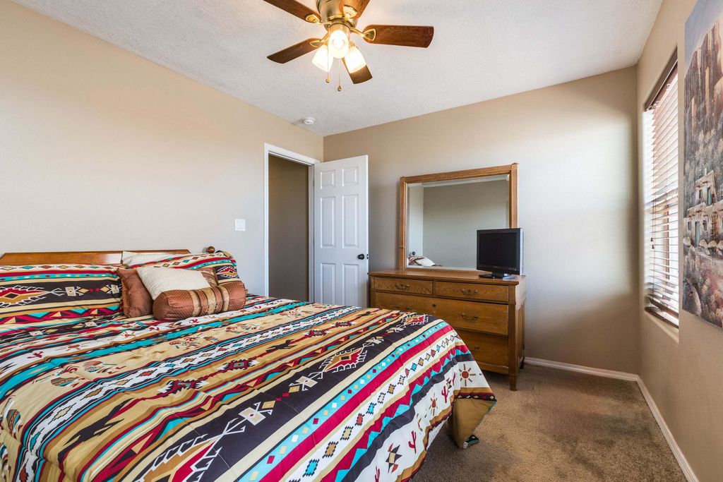 Image 27 of property listing at 1739 Man O War Street SE, Albuquerque, NM 87123