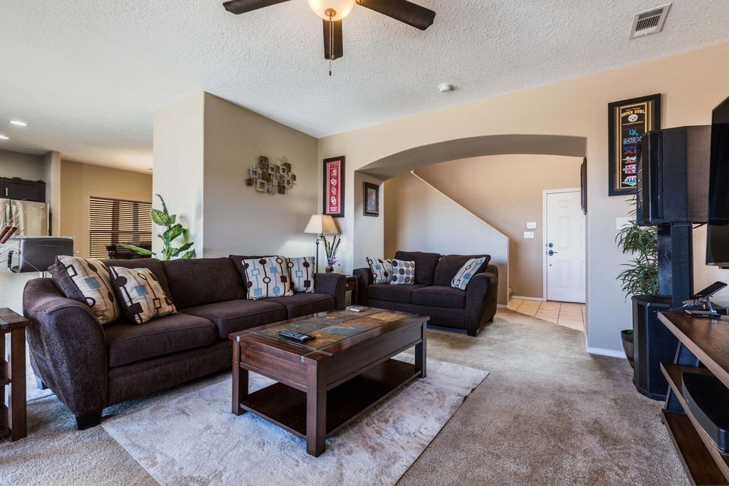 Image 7 of property listing at 1739 Man O War Street SE, Albuquerque, NM 87123