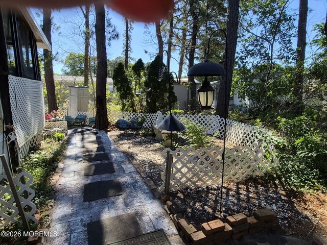 53 Panda Lane, Whiting, NJ 08759
