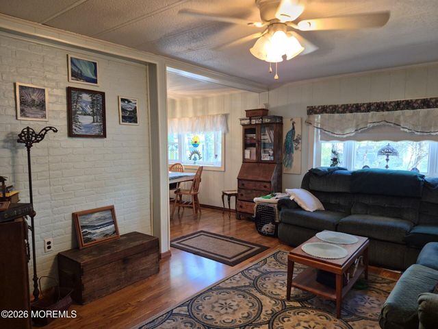 53 Panda Lane, Whiting, NJ 08759