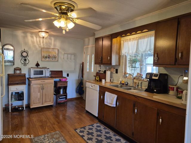 53 Panda Lane, Whiting, NJ 08759