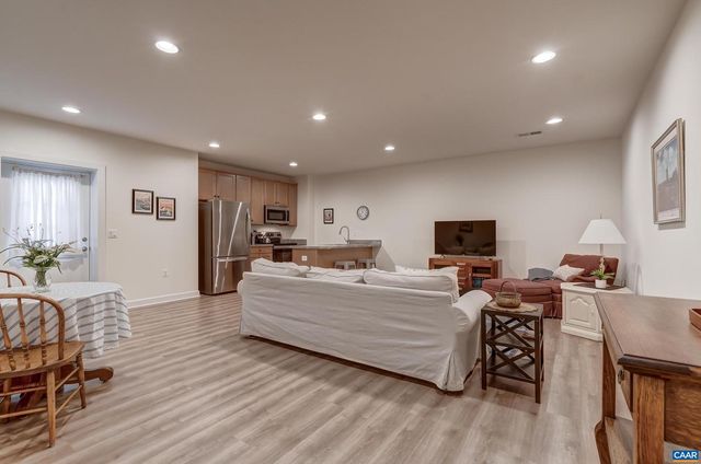 602 BYWARD ST, Crozet, VA 22932