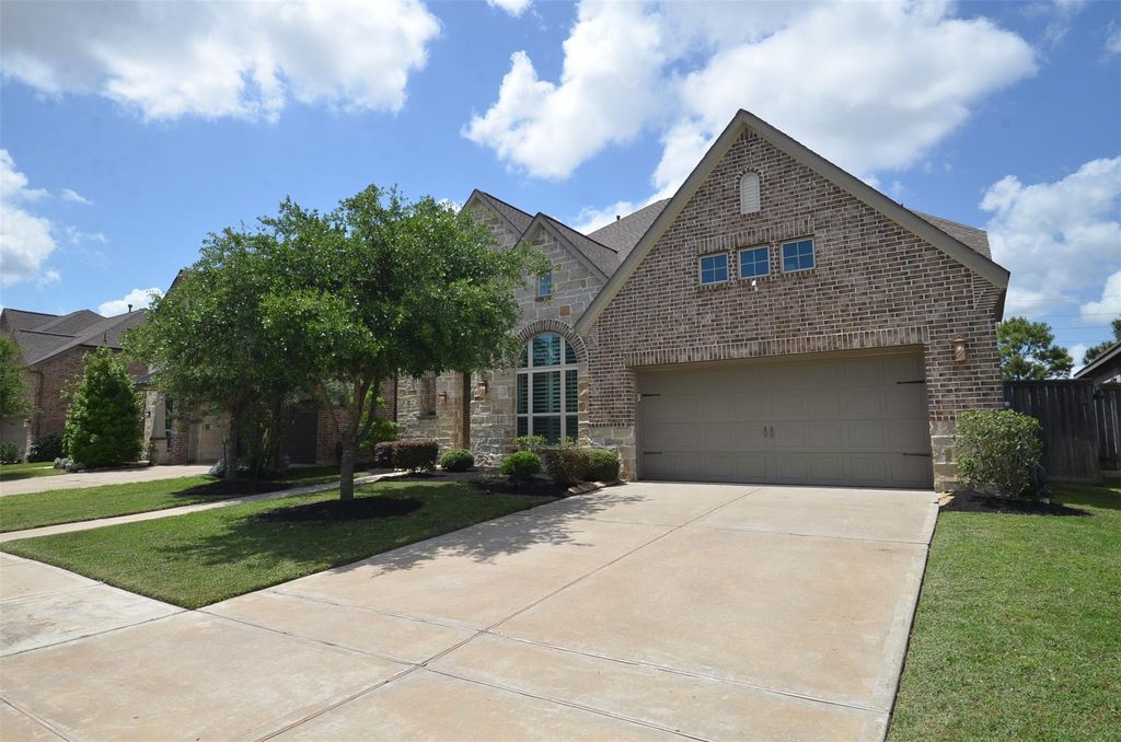 30715 Aster Brook Drive, Brookshire, TX 77423