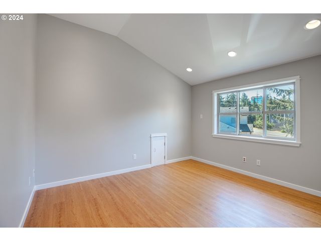 5300 NETARTS Hwy, Tillamook, OR 97141