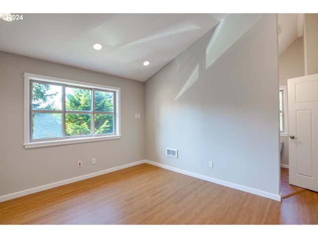 5300 NETARTS Hwy, Tillamook, OR 97141