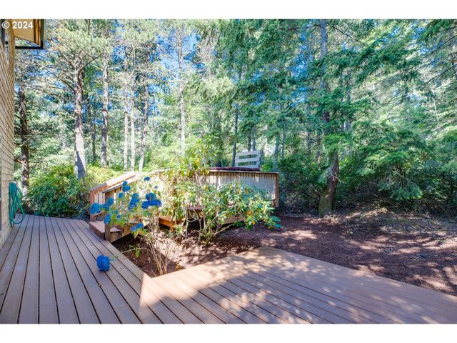 5300 NETARTS Hwy, Tillamook, OR 97141