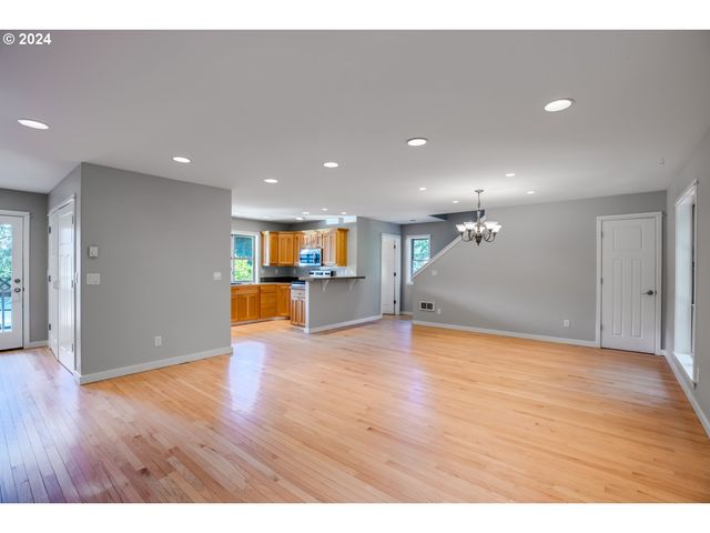 5300 NETARTS Hwy, Tillamook, OR 97141