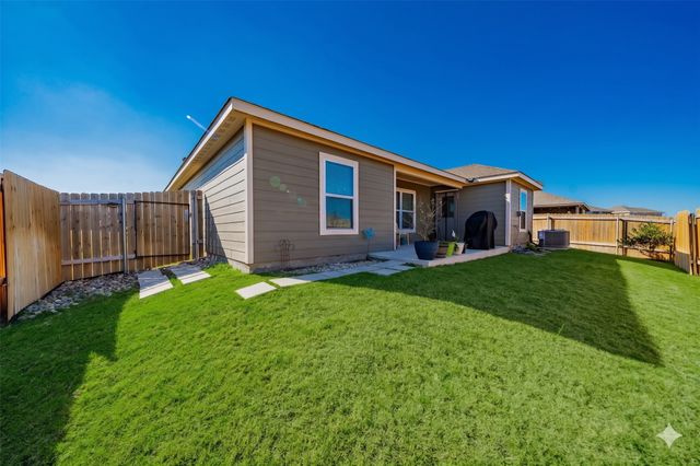 13608 Beaverhead Street, Ponder, TX 76259