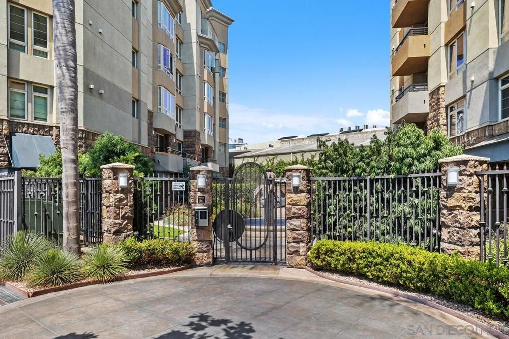 Image 1 of property listing at 1480 Broadway 2514, San Diego, CA 92101