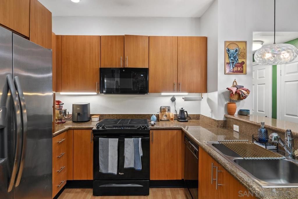 Image 6 of property listing at 1480 Broadway 2514, San Diego, CA 92101