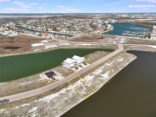132 Laguna Isles Dr 9, Port Aransas, TX 78373