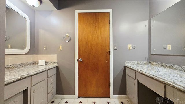 3306 Burgoyne Drive, Dayton, OH 45405