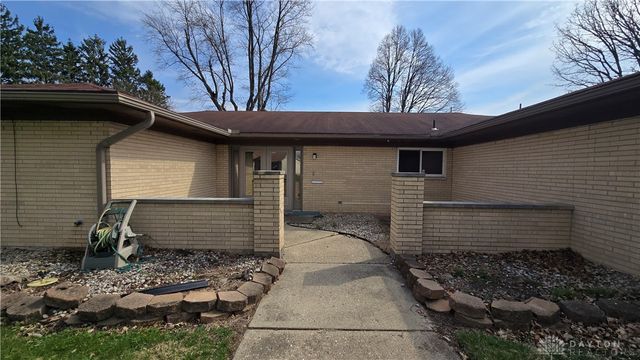 3306 Burgoyne Drive, Dayton, OH 45405