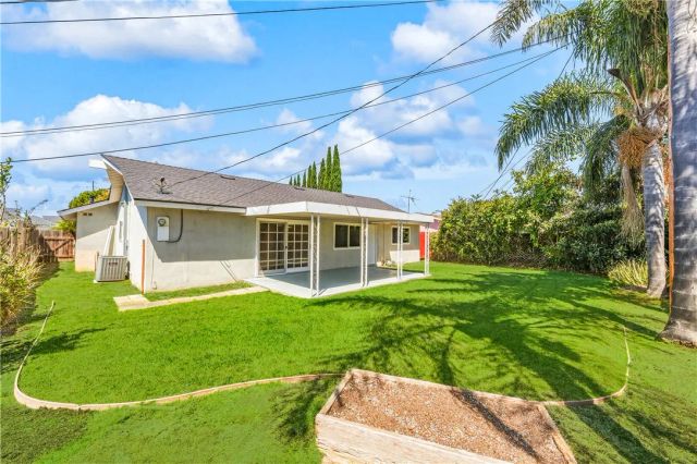 14362 Spa Drive, Huntington Beach, CA 92647