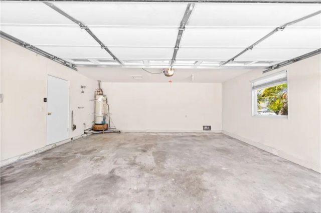 14362 Spa Drive, Huntington Beach, CA 92647