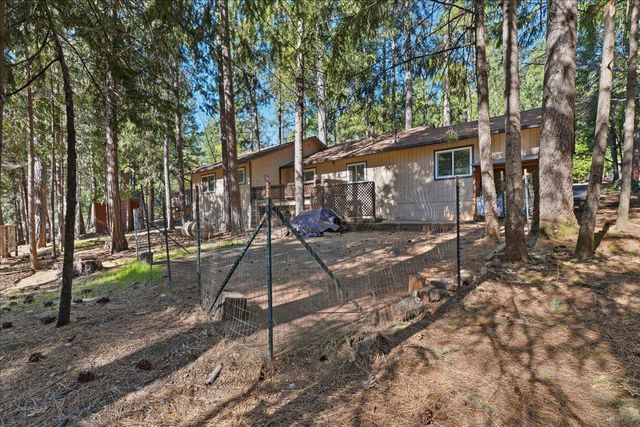 5524 Daisy Dr, Pollock Pines, CA 95726