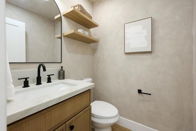 9948 Courtyard Dr, San Diego, CA 92131