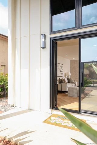 9948 Courtyard Dr, San Diego, CA 92131