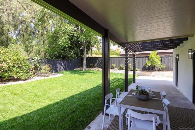 9948 Courtyard Dr, San Diego, CA 92131