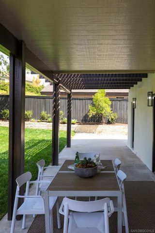 9948 Courtyard Dr, San Diego, CA 92131