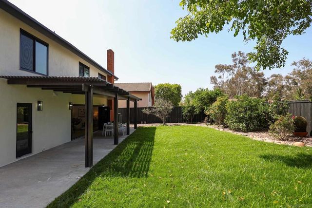 9948 Courtyard Dr, San Diego, CA 92131
