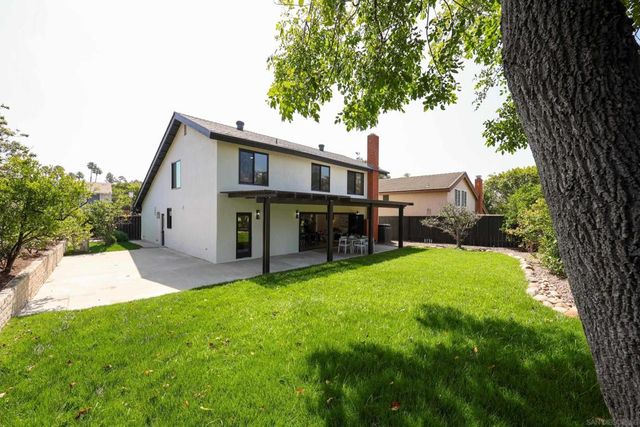 9948 Courtyard Dr, San Diego, CA 92131