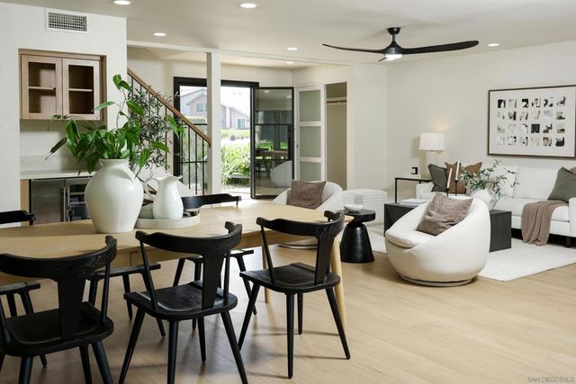 9948 Courtyard Dr, San Diego, CA 92131