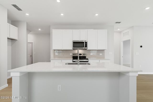 14820 MACADEMIA Lane, Jacksonville, FL 32218