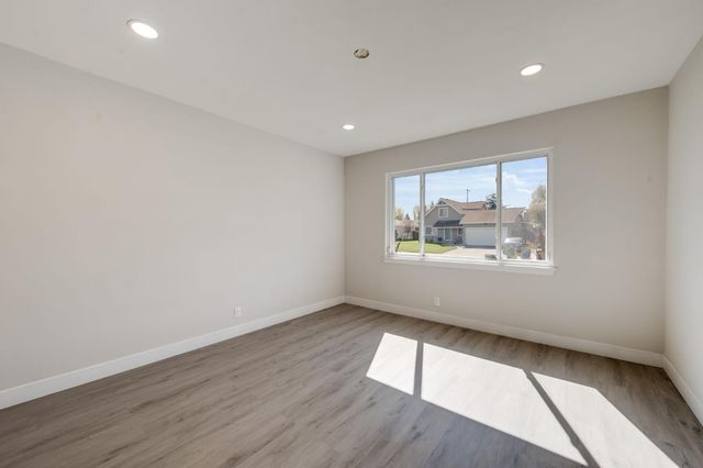 8845 Kelsey Dr, Elk Grove, CA 95624