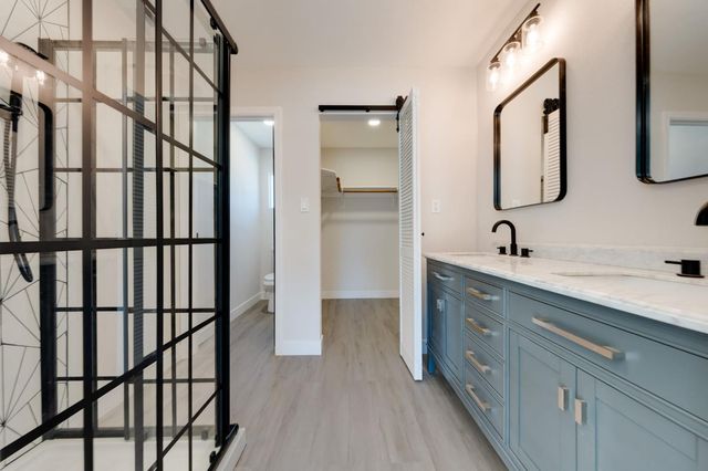 8845 Kelsey Dr, Elk Grove, CA 95624