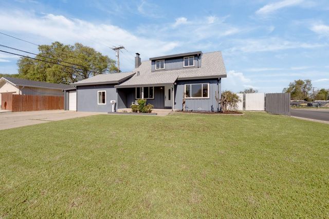 8845 Kelsey Dr, Elk Grove, CA 95624