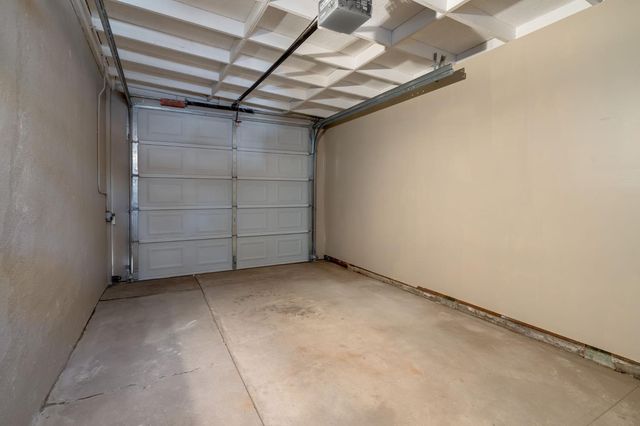 8845 Kelsey Dr, Elk Grove, CA 95624