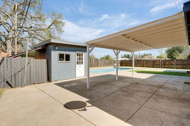 8845 Kelsey Dr, Elk Grove, CA 95624