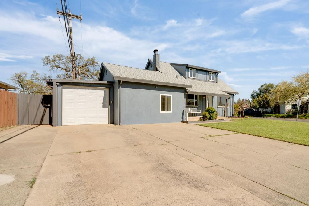 8845 Kelsey Dr, Elk Grove, CA 95624