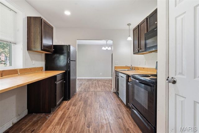 201 Wooster Drive, St Louis, MO 63135