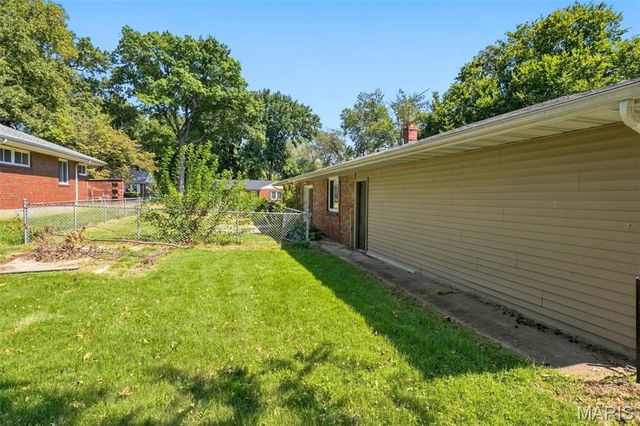 201 Wooster Drive, St Louis, MO 63135