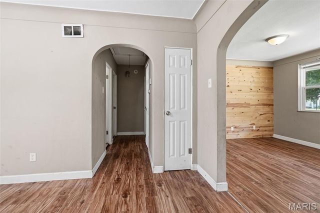 201 Wooster Drive, St Louis, MO 63135