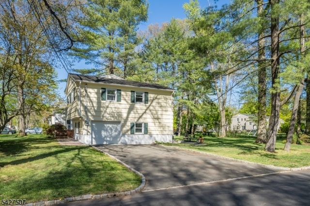 380 Charnwood Rd, New Providence Boro, NJ 07974