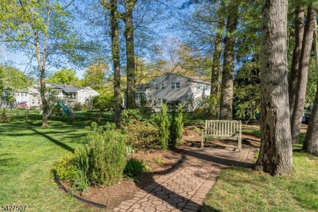 380 Charnwood Rd, New Providence Boro, NJ 07974